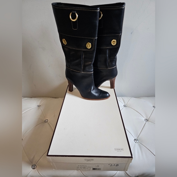 Coach boots - Picture 3 of 6